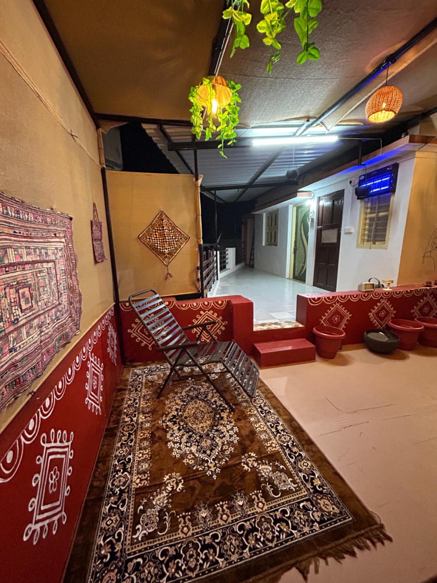 Prag View Heritage Homestay Бхудж Экстерьер фото